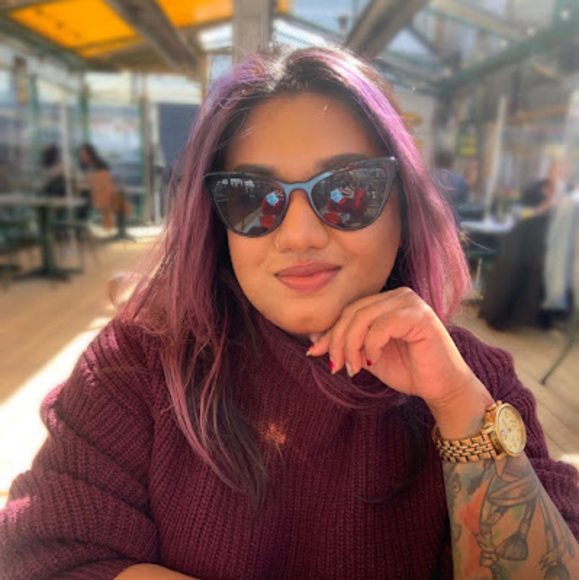 Meet your Posher, Rachel - Picture 1 of 1